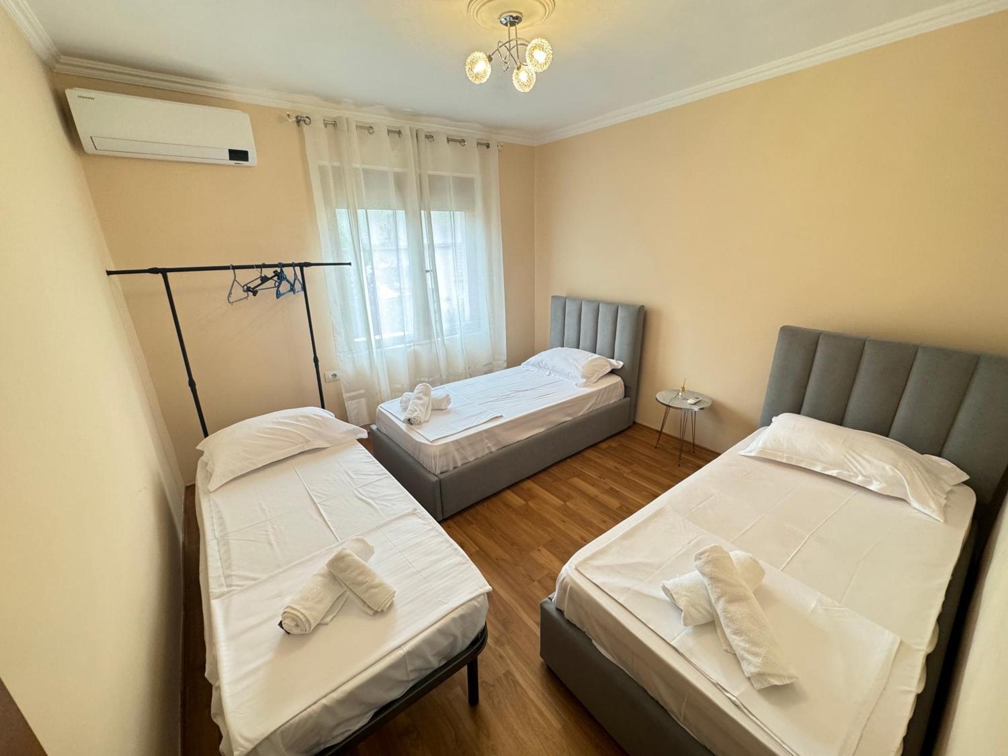 Skanderbeg Square Apartment 02 Tirana Zewnętrze zdjęcie