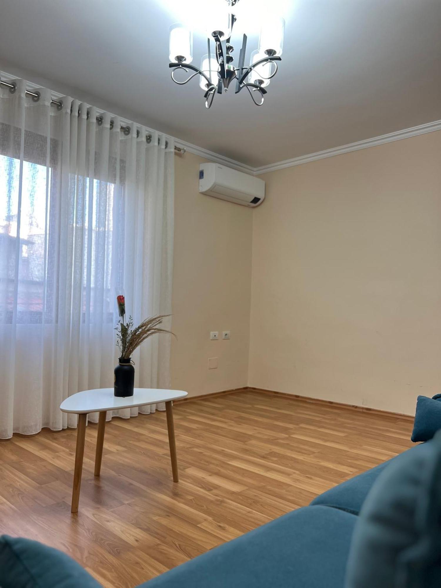 Skanderbeg Square Apartment 02 Tirana Zewnętrze zdjęcie